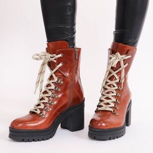 Sister x Soeur Cognac Brown Leather Ryiah Lace-up Block Heel Boots - US 6 (36)